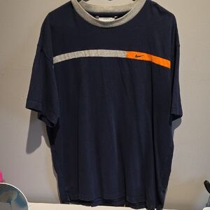 Nike Men's Navy and Gray T-Shirt